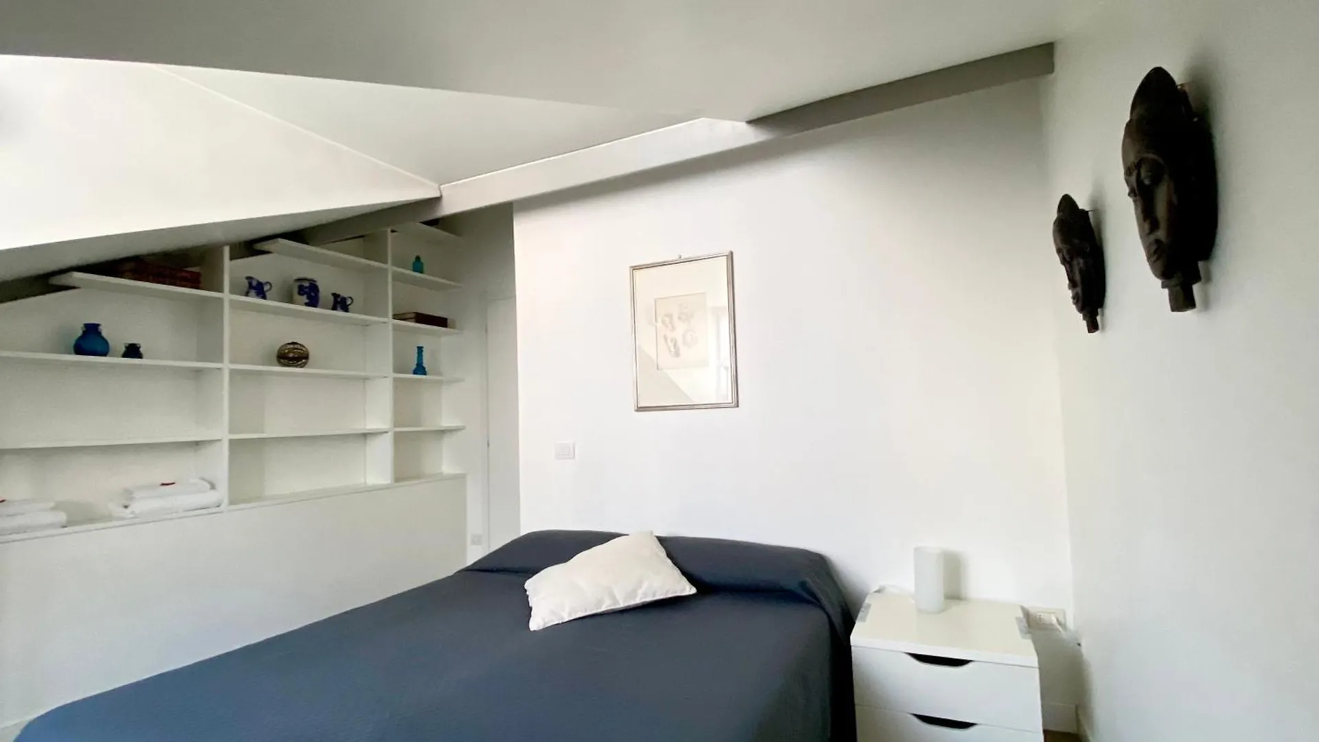 Sant Ambrogio Courtyard Room In Shared Flat Milan 0*,
